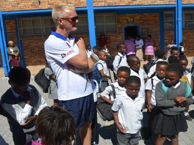 Teacher takes class to Africa to help orphans