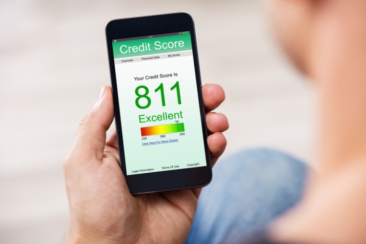 In the efforts to give home-loan borrowers instant access to their credit scores, online comparison site Credit Card Compare has unveiled Australia's first credit score-monitoring app.