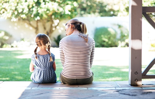 Keeping single parents in the family home