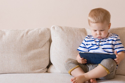 Toddlers now accessing Internet – study