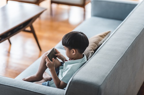 When should a child have a smartphone?