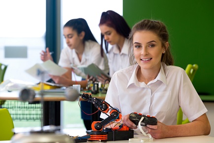 Why girls’ schools are advantageous for tech careers